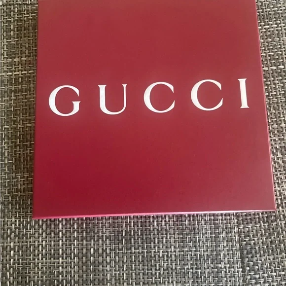 Gucci Floral Scarf & Original Burgundy Gift Box - Picture 2 of 6